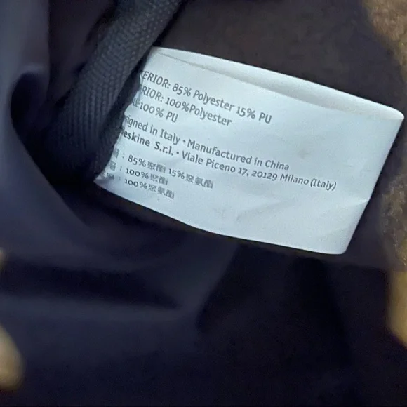 NWT Moleskine Nomad Navy/Black Backpack Medium - Picture 12 of 14